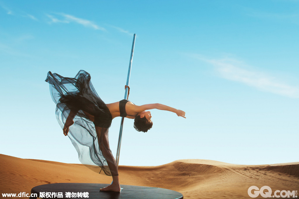 方艺现在为钢管舞国家队主力队员，目前中国女单在国际最好成绩的保持者。