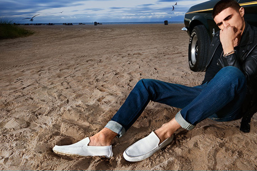 Steve Madden的夏季男装从纽约城获得灵感，摩登的画面感，尽显奢华。舒适的懒人鞋，个性的高帮鞋，以及优雅的皮鞋，不同的风格，同样都散发着不可抗拒的魅力。