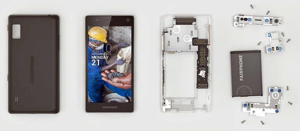 NO.3 Fairphone 2 
Fairphone 2来自荷兰，于2015年发布，是全球第一款模块化手机。作为市面上仅有的模块化手机，其长宽高为143×73×11mm，5英寸1080LCD显示屏，高通骁龙801处理器，2GB RAM、32GB ROM，后置800万像素摄像头，配置虽不出彩但更重要的是概念、是模块化！iFixit拆解后评测，除了全贴合的屏幕外，Fairphone 2每个模块均可单独拆卸更换，非常易于组装修理，模块化手机名副其实。
