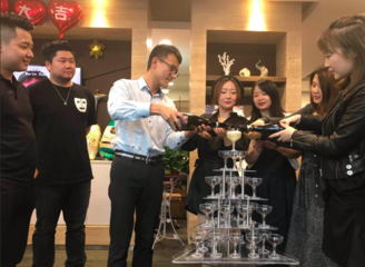 来?#24742;?#22269;加利福尼亚的可?#20013;?#38075;石品牌Diamond Foundry现已来到湖南长沙
