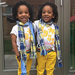 腐国3岁时尚双胞胎兄弟的“国王style”