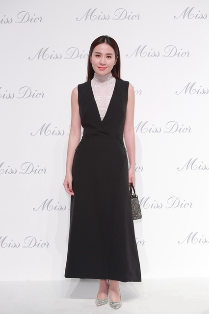 著名女星叶璇身穿Dior 2015春夏成衣系列出席迪奥小姐艺术展