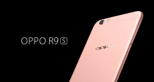 NO.2OPPO R9s
去年10月份OPPO发布了新一款的OPPO R9s智能手机，主打的卖点是拍照功能。手机配置的传感器是OPPO与索尼联合开发的双核对焦技术和IMX398传感器，除了在拍照速度和画质上有很大的提高外，在夜拍上面也表现不错，可以在夜色中留下自己美丽的身影。其他的配置包括1920x1080像素分辨率的5.5英寸屏幕，而且像素的密度为403ppi。内部配置8核高通骁龙625处理器。前后置的摄像头均为1600万像素，这样无论是自怕还是他拍，都可以记录你细微、真实的生活。外形的设计、色彩都给此款手机增色不少。
参考价格：2799元

