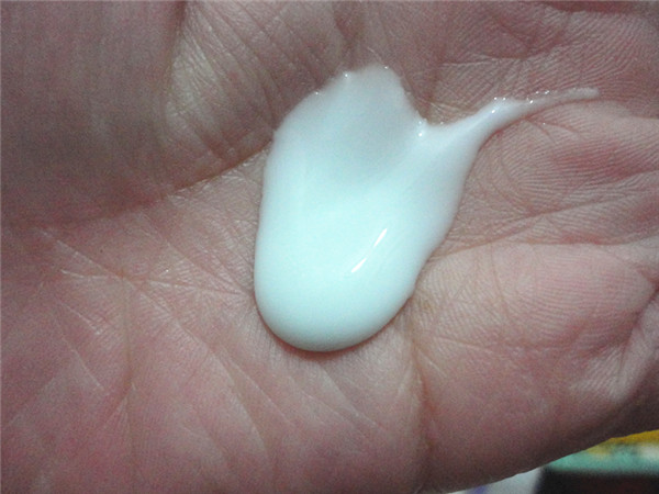 雅漾修红洁面乳,跟红血丝清爽告别!_午夜红颜