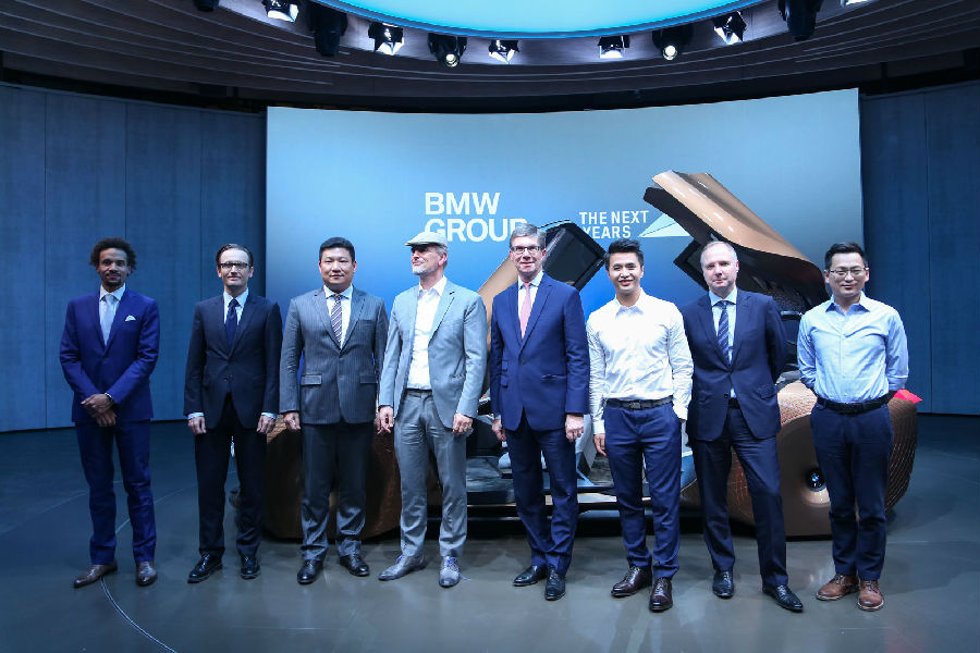 展望下一个100年 让创新重归驾驶初心 BMW之夜点睛宝马集团未来展中国站