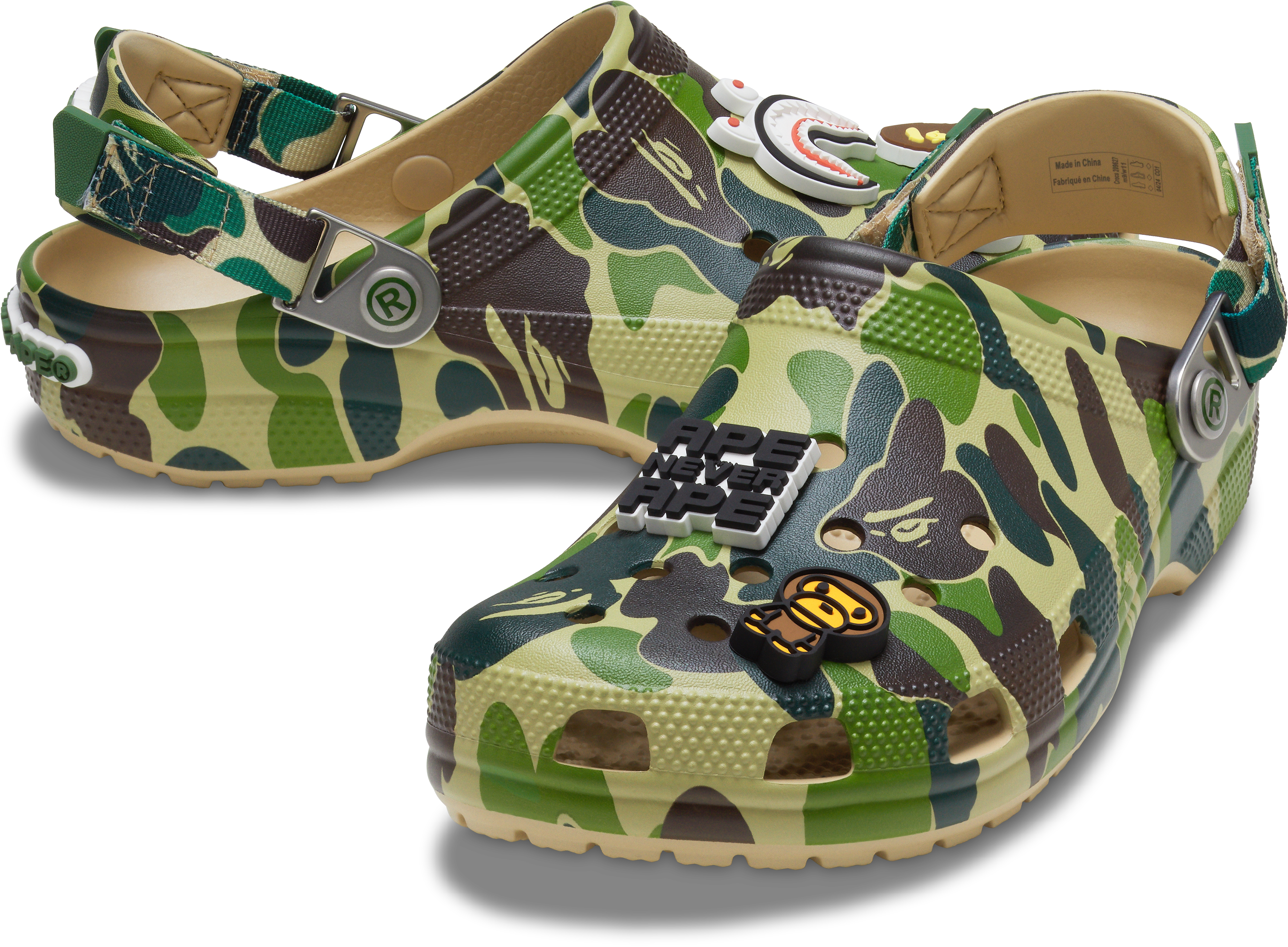  Crocs卡骆驰首次携手日本潮流品牌BAPE®，推出全新联名系列鞋款   