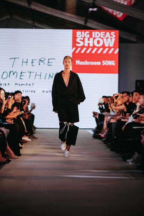 东方康泰实力_康泰纳仕收入(2)