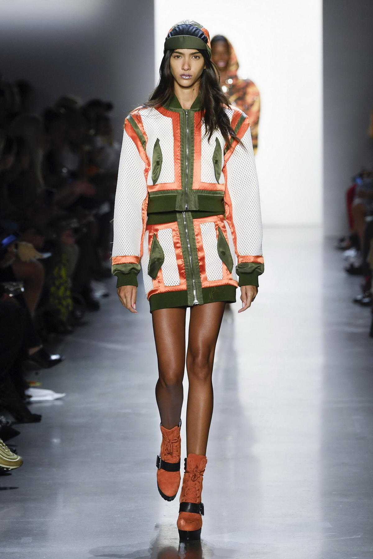 staccato  jeremy scott 2019ŦԼʱװ