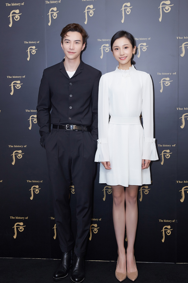 时装专栏 时装大片 品牌新闻 精彩专题 品牌明星挚友王冠逸与姜梓新