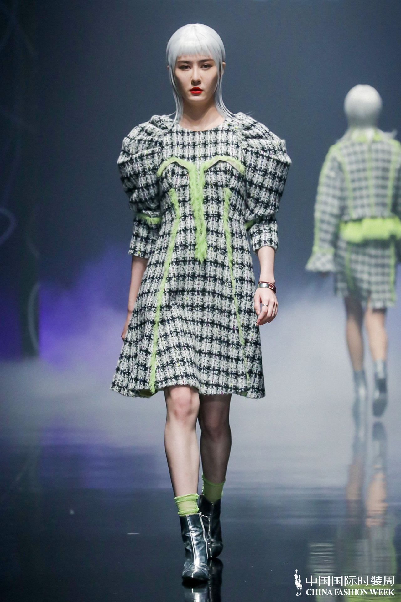 上海时装周 DAMOWANG 2021 春夏系列秀场回顾-服装上海时装周-CFW服装设计网