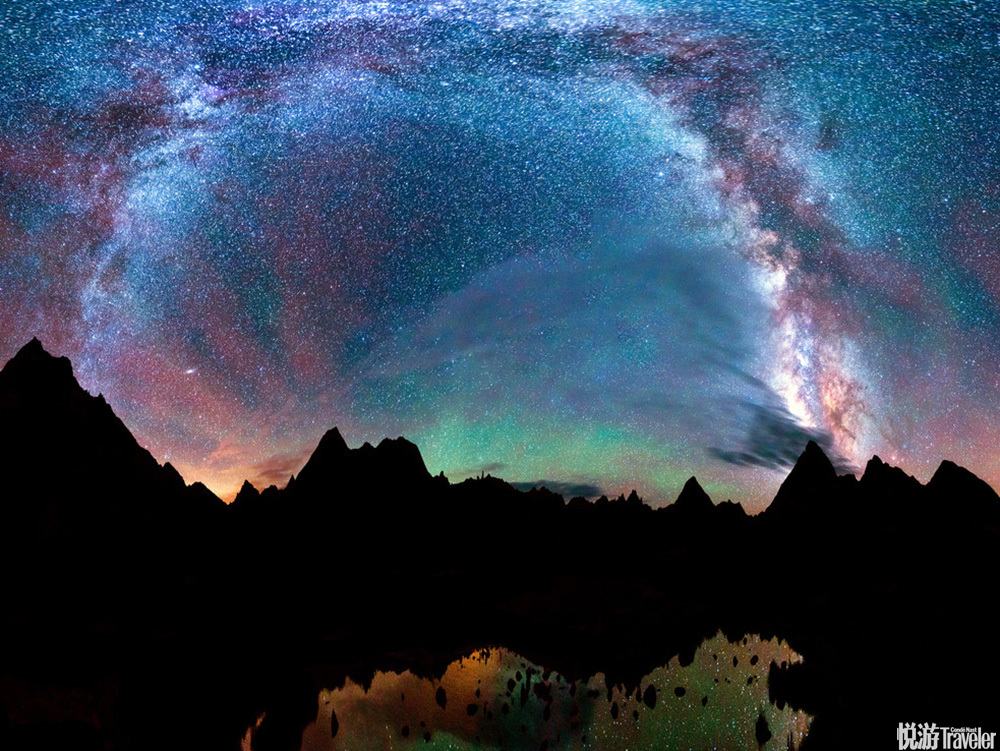 2014年8月26日报道(具体拍摄时间不详),这一幅幅星光璀.