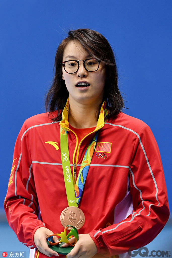 在里约夺得女子100米仰泳铜牌的傅园慧凭借其夸张的表情以及直言不讳的率真成为本届奥运会中国代表团最大的亮点之一。那一句“我已经使出洪荒之力”更是为她吸粉无数，一夜之间爆红。