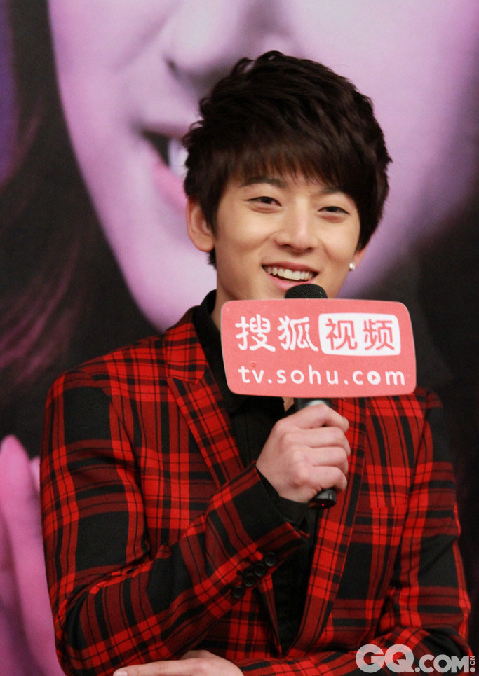 2012年，陈翔参加韩剧《秘密天使》的上海庆功会。
