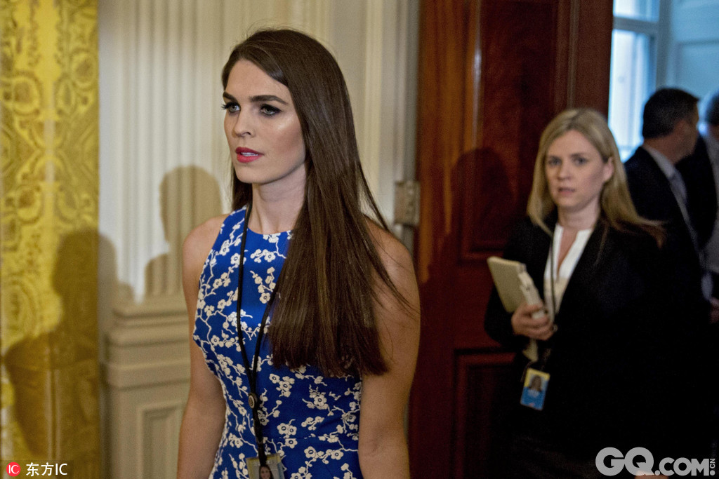 据外媒体报道，美国总统特朗普将提名他28岁的女助手霍普-希克斯（Hope Hicks）为白宫通讯主管。