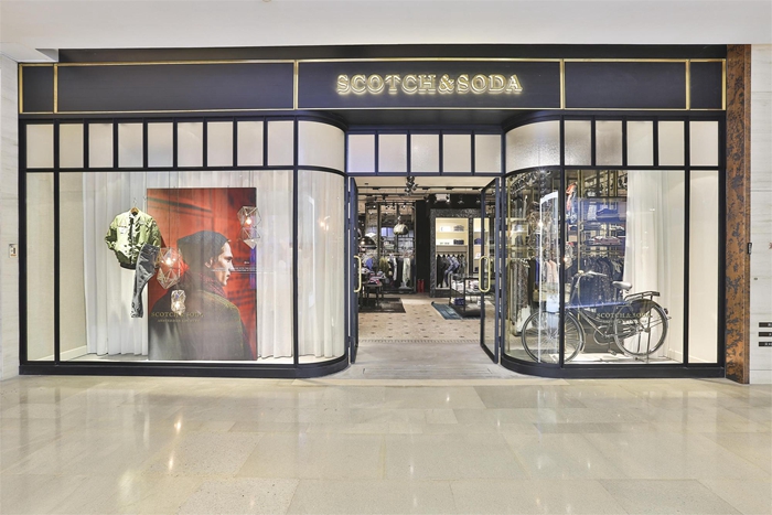 Scotch & Soda欣然宣布北京旗舰店于11月21日正式开业。该店是中国大陆首家门店，坐落于北京生活时尚地标——三里屯太古里北区，引领潮流的聚集地。主营男装女装及配件。