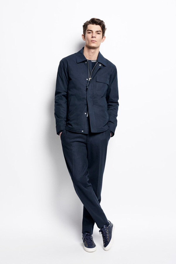 GANT Rugger推出的2016早春系列，延续了航海主题，命名为“Modern Marin”。这一系列包含了以放松态度为主的核心系列，采用了炭灰色与蓝色作为主色调。GANT混合了休闲与正式的两种态度，从运动轻型夹克到半正式晚礼服，材质上也是多种多样，包括牛仔、斜纹棉，羊绒等。
