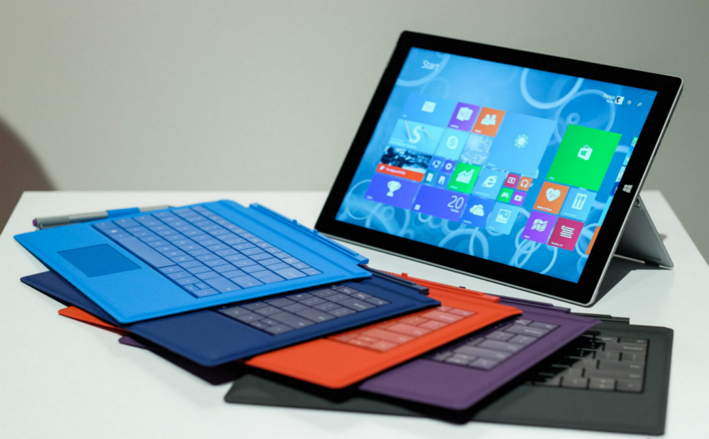 NO. 4微软Surface 3
          微软Surface 3上市后，人们纷纷把他和苹果新推出的Macbook作比较，但与其说是笔记本，不如说是一款平板电脑。配备的2K级别分辨率的10.8英寸超大屏幕，绝对保证了画面的超清晰度，同时搭载Windows系统，自带键盘也保证了在任何地方都能进入工作状态， 别忘了还有一只触控笔，极大的提高了可操作性。
