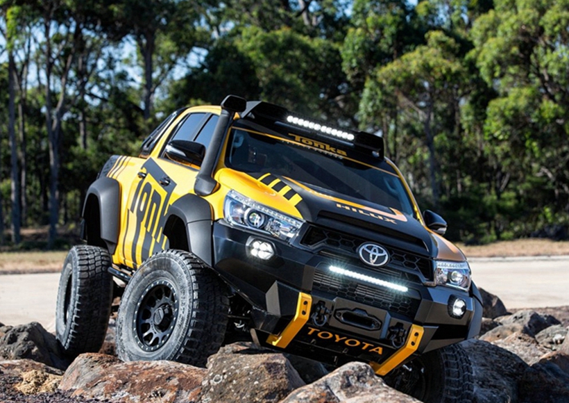 Hilux在澳大利亚累计销量突破92万辆，成功超越所有了乘用车型，一举成为当地市场的销量冠军。为了庆祝Toyota推出一款名为Hilux Tonka的皮卡概念车。该车基于Hilux旗舰SR5四门版，由丰田澳大利亚团队打造，设计灵感源于儿时的Tonka玩具车。