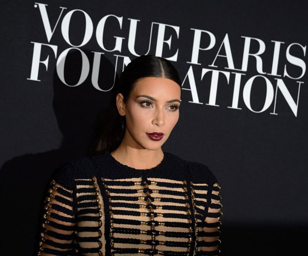 【新潮彩妆】这个冬天 像明星一样尝试深色口红吧