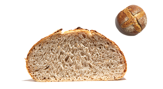 Campagne 田园大面包用葡萄干自培天然酵母制成，与普通单一酵母做成的面包口味大不相同。