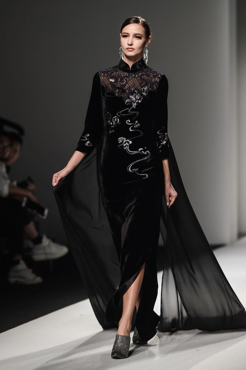 经典龙笛风华再起 绝美「东方秘境」惊艳上海时装周