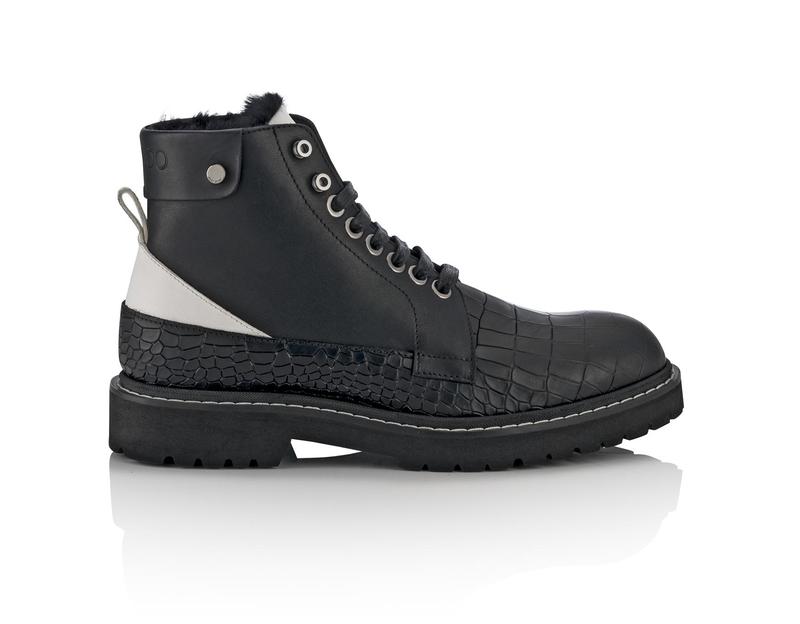 jimmy choo 推出智能鞋履voyager都市靴