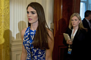 特朗普将提名28岁美女助手为白宫通讯主管