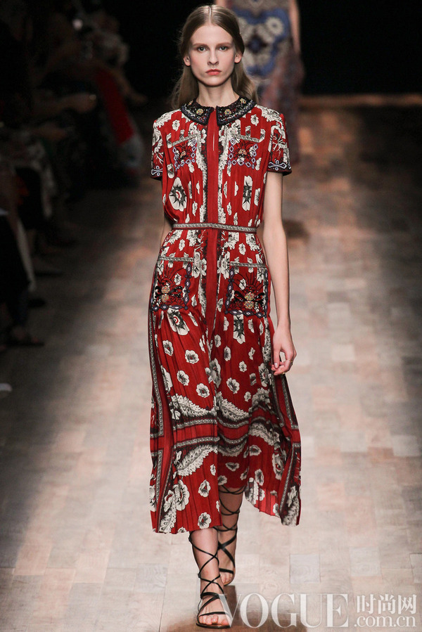 valentino2015春夏时装秀_vogue的图片收藏|购买与分享_vogue发现