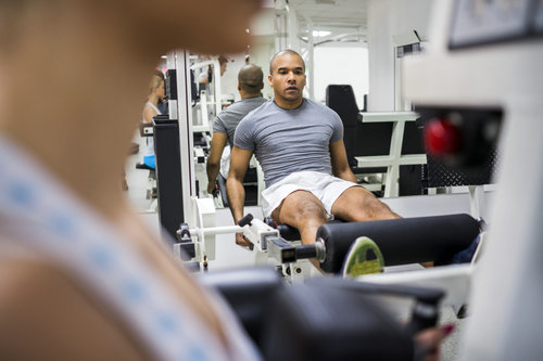 男士锻炼腿部肌肉的三大实用方法