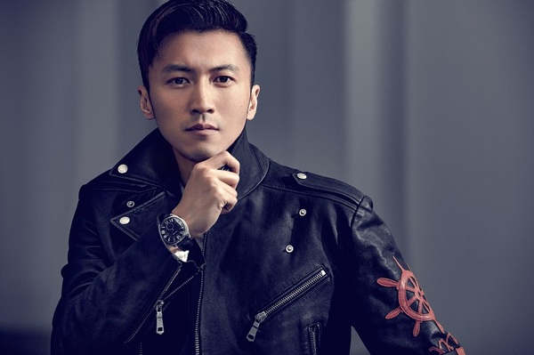 谢霆锋本色演绎全新drive de cartier系列月相腕表