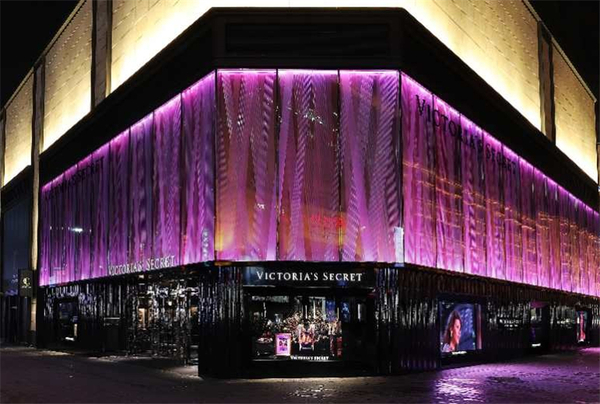 维多利亚的秘密揭幕北京首家全品类门店北京王府中环全球旗舰店于11月