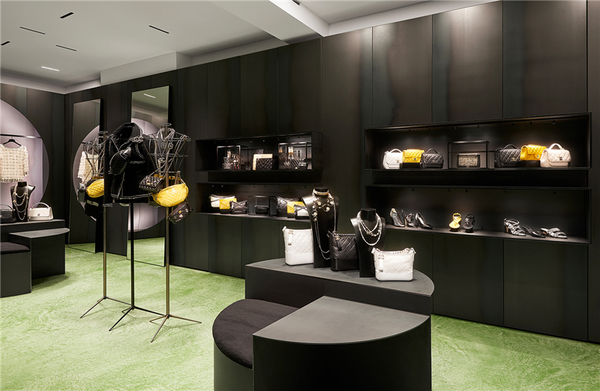 香奈儿圣特罗佩限时主题精品店连续第八年亮相